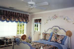 GIRL'S BEDROOM Flower Enhancements